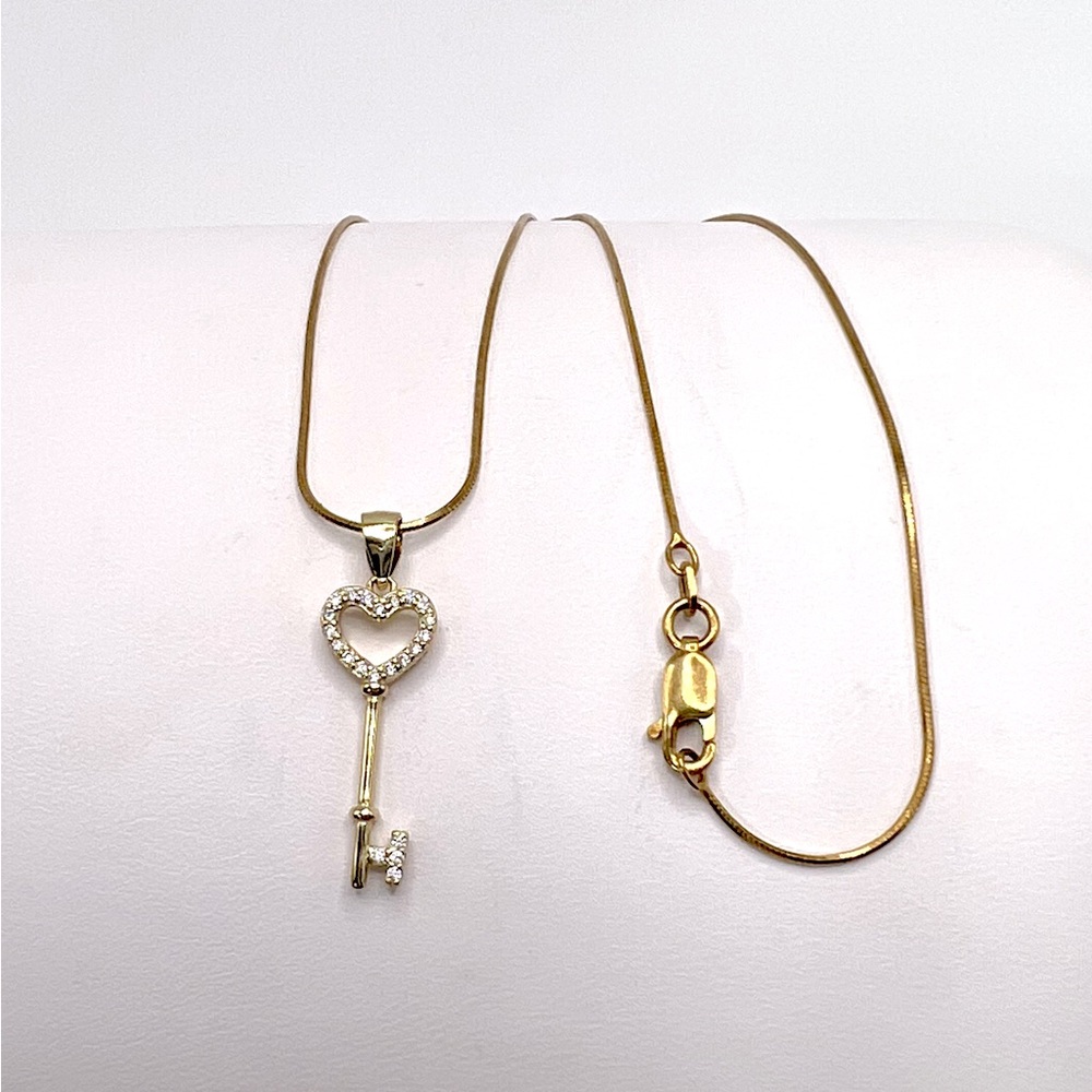 Gold Plating over Sterling Heart Key Cz Necklace - Picture 9 of 13